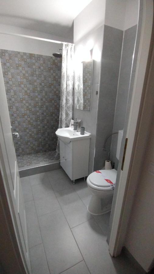 Ana Apartament Râmnicu Vâlcea Eksteriør billede